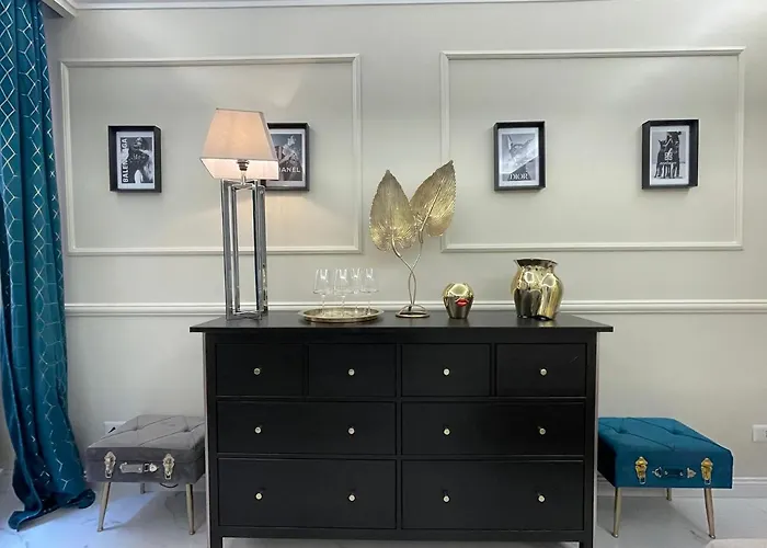 Spanish Steps Glamour & Sauna Luxury ****